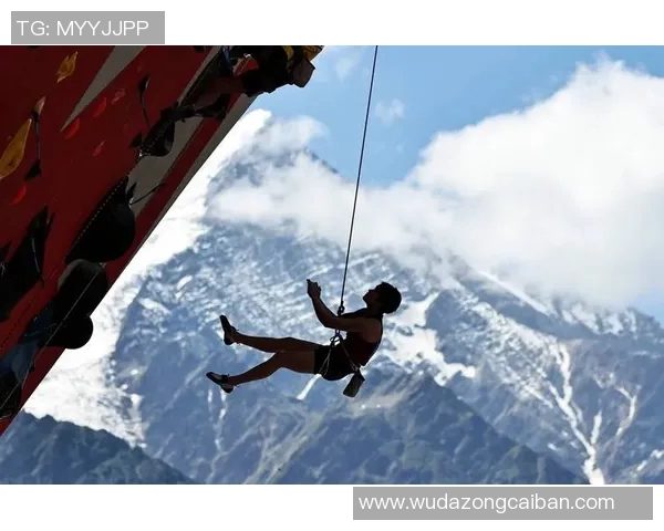 深圳攀岩队与杭州攀岩队赛后复盘分析团队配合与战术执行